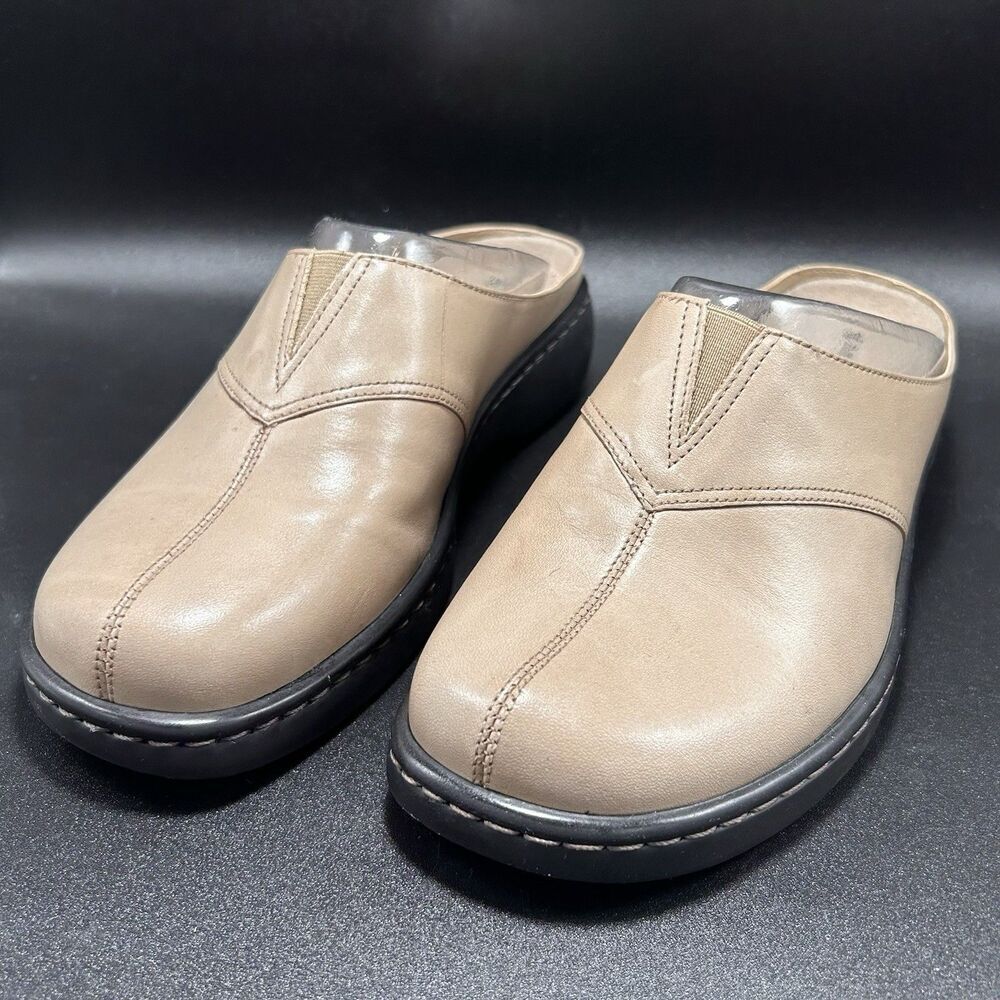 New Naturalizer Mardi Slip On Women's 7.5 W Brown Leather Upper Pull On Clog